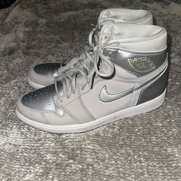 Nike Other - Nike Jordan 1 Retro High